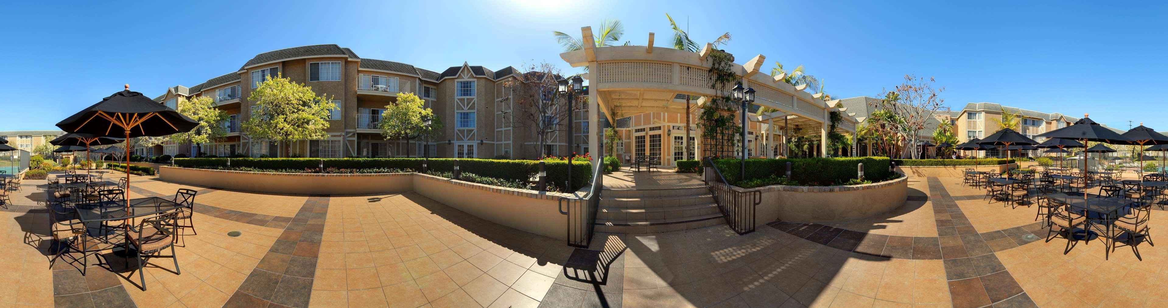 Hilton Garden Inn San Diego Del Mar Exterior photo